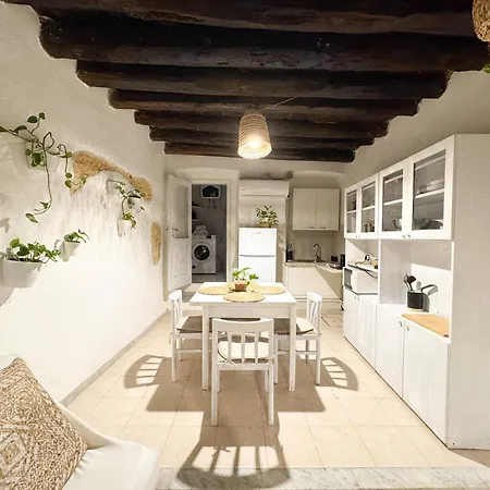Daire Kalma - Hidden Gem In The Heart Of With Sardinian Charm *